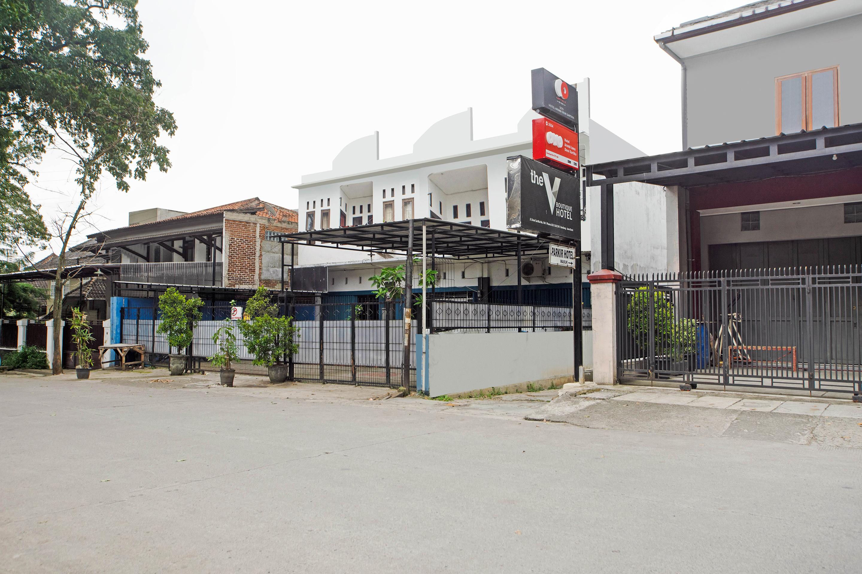 Reddoorz @ Hotel Arimbi Dewi Sartika Baru Bandung Luaran gambar