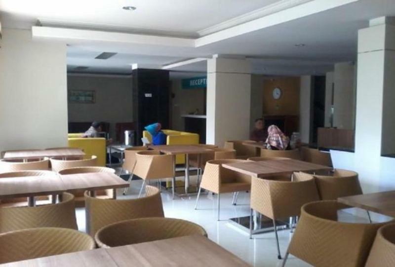 Reddoorz @ Hotel Arimbi Dewi Sartika Baru Bandung Luaran gambar